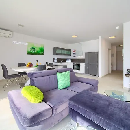 Helines***** Apartmán *